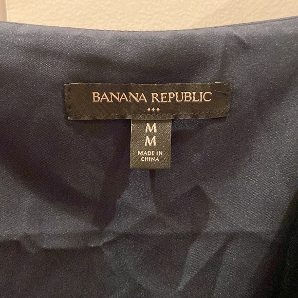 Banana Republic Black Tank Top with Bottom Design - Picture 6 of 6